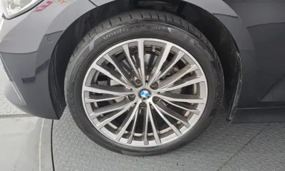 BMW 3-Series 2021, 42315 км, за 20482.32 USD