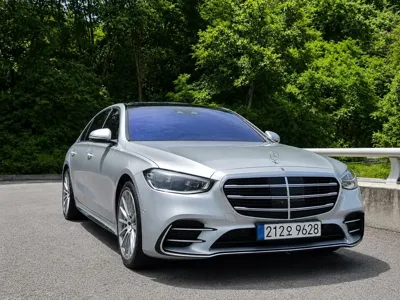 Mercedes-Benz S-Class · 2021 год
