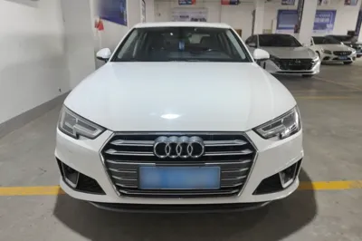 Audi A4L 2019, 98700 км, за 15575 USD