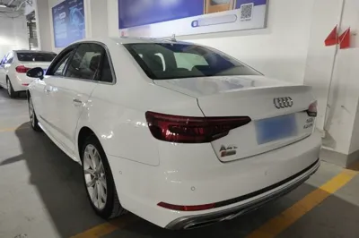 Audi A4L 2019, 98700 км, за 15575 USD