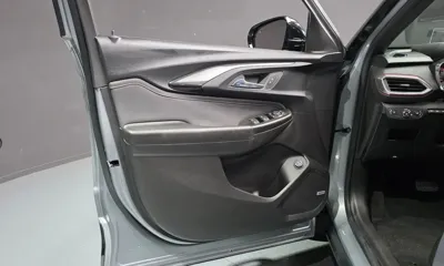 ChevroletGMDaewoo Trailblazer 2023, 47024 км, за 25240.72 USD - фото 24