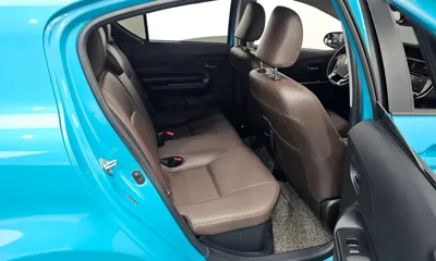 Toyota Prius 2019, 107842 км, за 7752.45 USD - фото 11