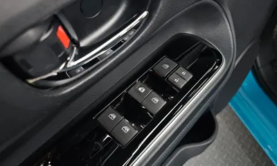 Toyota Prius 2019, 107842 км, за 7752.45 USD - фото 28