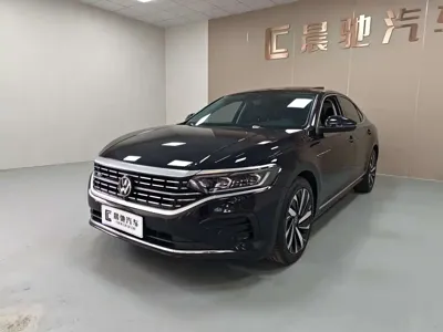 Volkswagen Passat · 2025 год