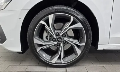 Audi A3 2023, 28600 км, за 17486.83 USD