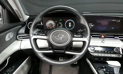 Hyundai Avante 2021, 140691 км, за 10439.38 USD - фото 13