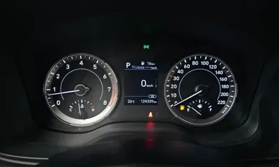Hyundai Venue 2020, 124339 км, за 7548.9 USD - фото 8
