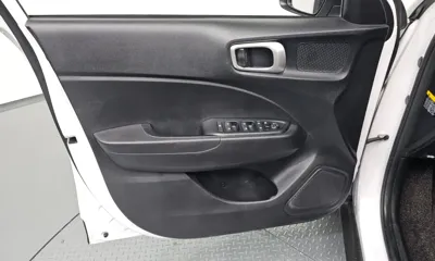 Hyundai Venue 2020, 124339 км, за 7548.9 USD - фото 24