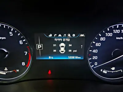 Hyundai Genesis 2016, 120818 км, за 7466.14 USD - фото 8