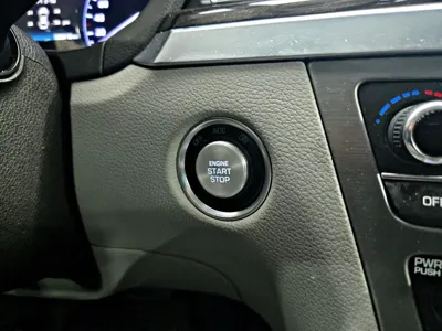 Hyundai Genesis 2016, 120818 км, за 7466.14 USD - фото 11
