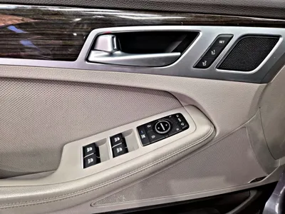 Hyundai Genesis 2016, 120818 км, за 7466.14 USD - фото 13