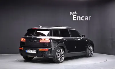 MINI Clubman 2023, 51348 км, за 15536.63 USD