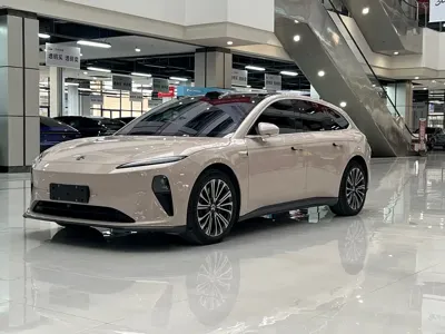 Nio ET5T · 2024 год
