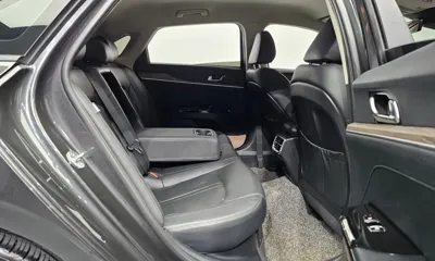Kia K5 2020, 91346 км, за 12480.29 USD - фото 12