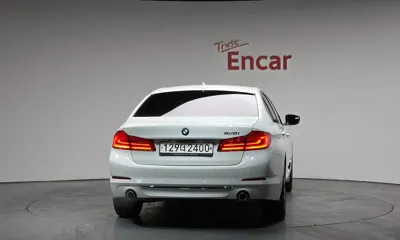BMW 5-Series 2019, 82068 км, за 13981.88 USD