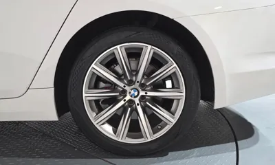 BMW 5-Series 2019, 82068 км, за 13981.88 USD