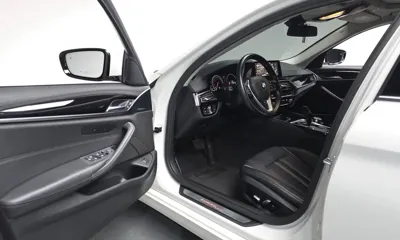 BMW 5-Series 2019, 82068 км, за 13876.23 USD - фото 11