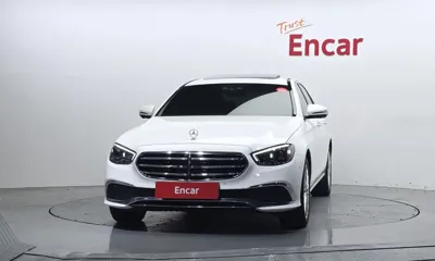 Mercedes-Benz E-Class 2023, 51187 км, за 26250.49 USD