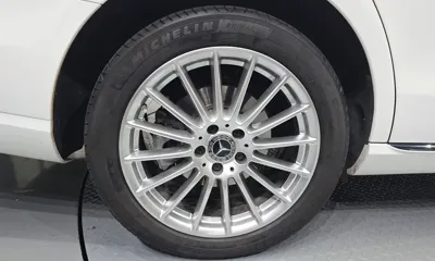 Mercedes-Benz E-Class 2023, 51187 км, за 26250.49 USD