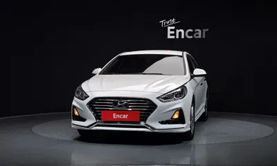 Hyundai Sonata 2018, 109462 км, за 5785.61 USD