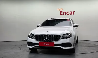 Mercedes-Benz E-Class 2017, 136060 км, за 12553.68 USD