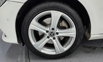 Mercedes-Benz E-Class 2017, 136060 км, за 12553.68 USD