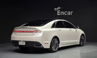 Lincoln MKZ 2015, 128787 км, за 3479.06 USD