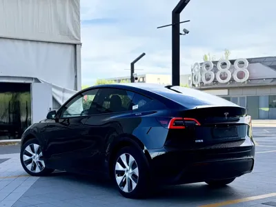 Tesla Model Y 2021, 65000 км, за 20628.77 USD