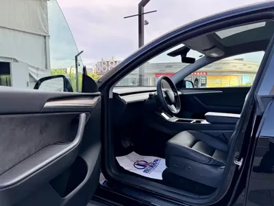 Tesla Model Y 2021, 65000 км, за 20628.77 USD