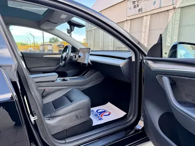 Tesla Model Y 2021, 65000 км, за 20628.77 USD - фото 14