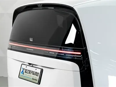 Li Auto Li MEGA 2025, 18500 км, за 70088.46 USD - фото 8