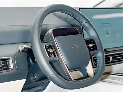 Li Auto Li MEGA 2025, 18500 км, за 70088.46 USD - фото 9