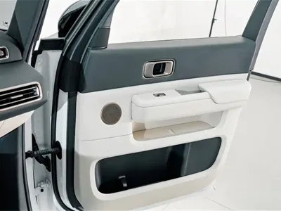 Li Auto Li MEGA 2025, 18500 км, за 70088.46 USD - фото 13