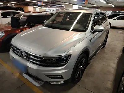 Volkswagen Tiguan L · 2017 год