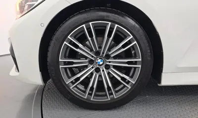 BMW 3-Series 2022, 29343 км, за 22909.28 USD