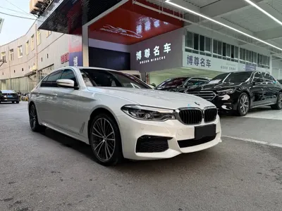 BMW 5 Series 2020, 104000 км, за 28006.72 USD