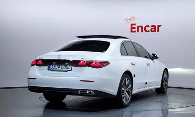 Mercedes-Benz E-Class 2024, 26940 км, за 43652.36 USD