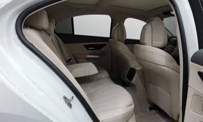 Mercedes-Benz E-Class 2024, 26940 км, за 43322.5 USD - фото 12