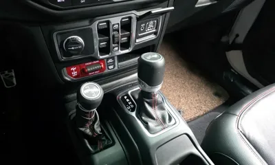 Jeep Wrangler 2023, 21684 км, за 36092.69 USD - фото 9