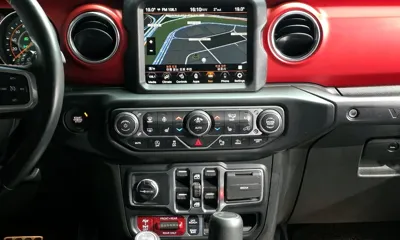 Jeep Wrangler 2023, 21684 км, за 36092.69 USD - фото 14