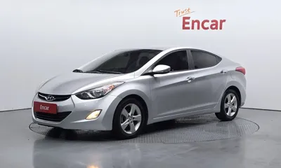 Hyundai Avante · 2013 год