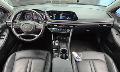 Hyundai Sonata 2022, 43598 км, за 12865.96 USD - фото 7
