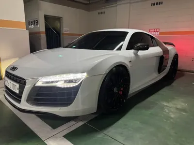 Audi R8 2015, 94750 км, за 42904.49 USD - фото 2