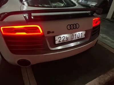 Audi R8 2015, 94750 км, за 42904.49 USD - фото 11