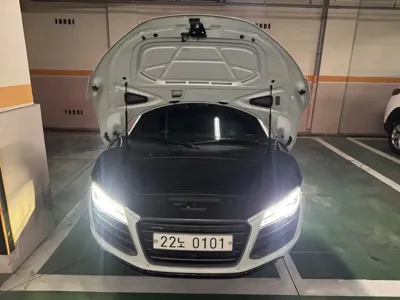 Audi R8 2015, 94750 км, за 42904.49 USD - фото 16