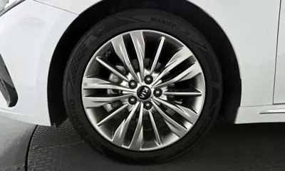 Kia K5 2019, 110150 км, за 8125.85 USD