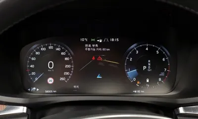 Volvo V60 2021, 58005 км, за 23730.85 USD - фото 8