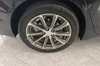 Buick LaCrosse · 2021 год