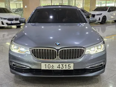 BMW 5-Series 2018, 116708 км, за 10634.11 USD