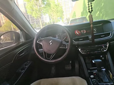 Borgward BX7 2016, 75200 км, за 4993 USD - фото 7